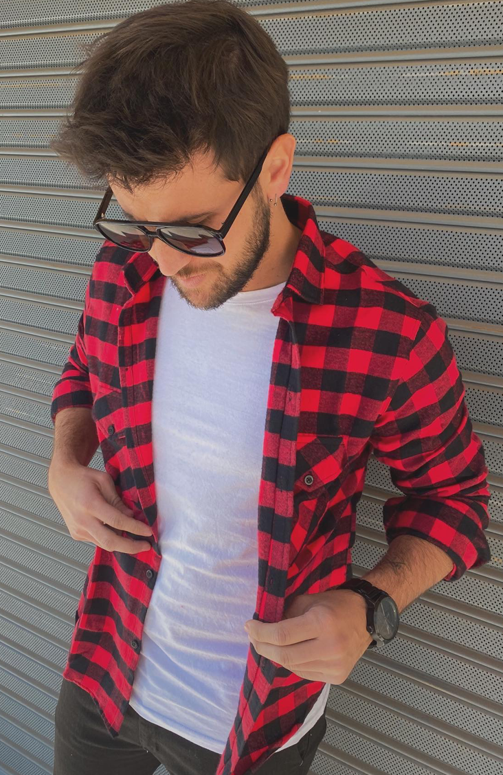 <em><strong>Daniel R.</strong></em>